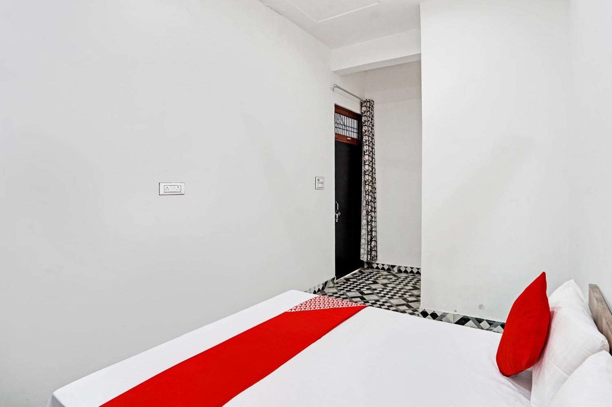 Hotel O Sparrow House Residency Bulandshahr Exteriör bild